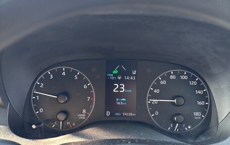 Toyota Yaris, 2020 год, 1 375 000 рублей, 5 фотография