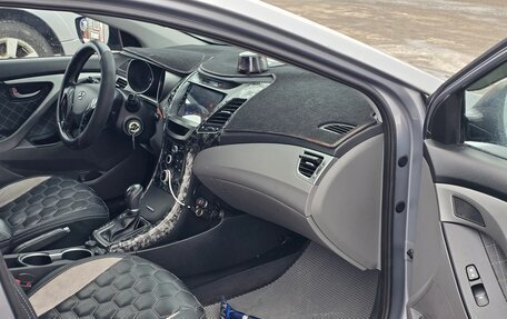 Hyundai Elantra V, 2015 год, 1 200 000 рублей, 24 фотография