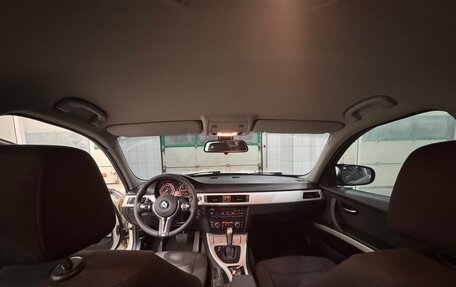 BMW 3 серия, 2010 год, 1 050 000 рублей, 7 фотография