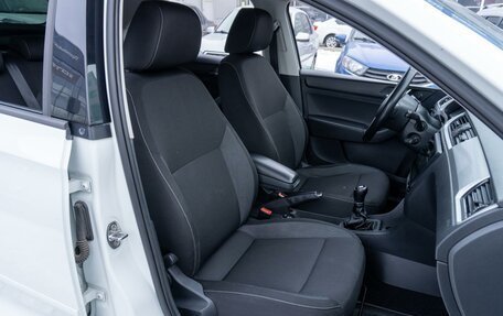 Skoda Rapid I, 2015 год, 1 029 000 рублей, 8 фотография