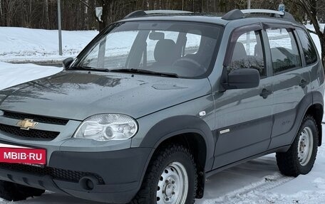 Chevrolet Niva I рестайлинг, 2013 год, 520 000 рублей, 1 фотография