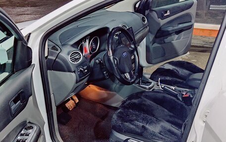 Ford Focus II рестайлинг, 2011 год, 750 000 рублей, 3 фотография