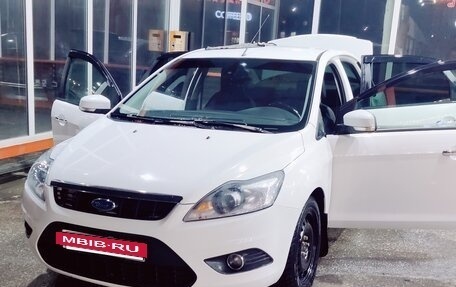 Ford Focus II рестайлинг, 2011 год, 750 000 рублей, 2 фотография