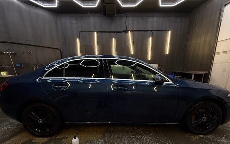 Mercedes-Benz A-Класс, 2019 год, 2 600 000 рублей, 4 фотография