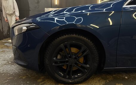 Mercedes-Benz A-Класс, 2019 год, 2 600 000 рублей, 5 фотография