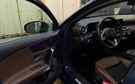 Mercedes-Benz A-Класс, 2019 год, 2 600 000 рублей, 6 фотография