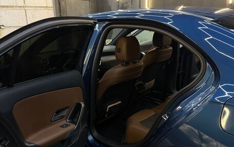 Mercedes-Benz A-Класс, 2019 год, 2 600 000 рублей, 17 фотография