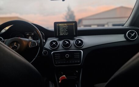 Mercedes-Benz GLA, 2016 год, 1 850 000 рублей, 7 фотография