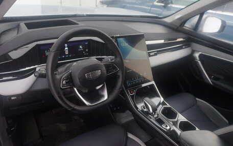 Geely Atlas, 2023 год, 2 375 000 рублей, 3 фотография