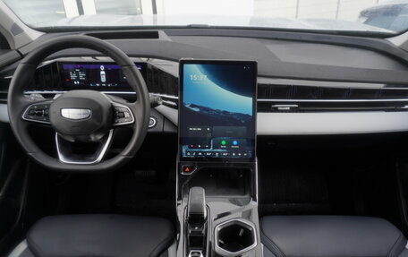 Geely Atlas, 2023 год, 2 375 000 рублей, 10 фотография