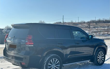 Toyota Land Cruiser Prado 150 рестайлинг 2, 2018 год, 4 994 000 рублей, 5 фотография