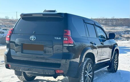 Toyota Land Cruiser Prado 150 рестайлинг 2, 2018 год, 4 994 000 рублей, 6 фотография