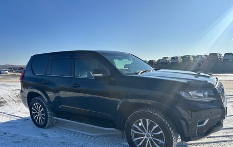 Toyota Land Cruiser Prado 150 рестайлинг 2, 2018 год, 4 994 000 рублей, 3 фотография