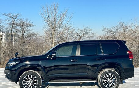 Toyota Land Cruiser Prado 150 рестайлинг 2, 2018 год, 4 994 000 рублей, 11 фотография