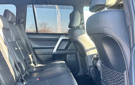 Toyota Land Cruiser Prado 150 рестайлинг 2, 2018 год, 4 994 000 рублей, 31 фотография