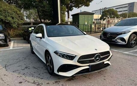 Mercedes-Benz A-Класс, 2023 год, 2 184 000 рублей, 3 фотография