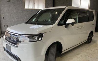 Honda Stepwgn, 2022 год, 2 100 000 рублей, 1 фотография