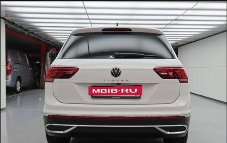 Volkswagen Tiguan II, 2022 год, 2 850 001 рублей, 4 фотография