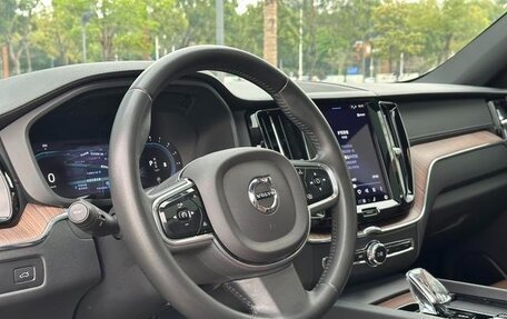 Volvo XC60 II, 2022 год, 9 фотография