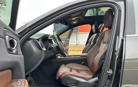 Volvo XC60 II, 2022 год, 8 фотография