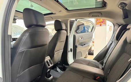 Honda Vezel, 2022 год, 1 643 000 рублей, 17 фотография