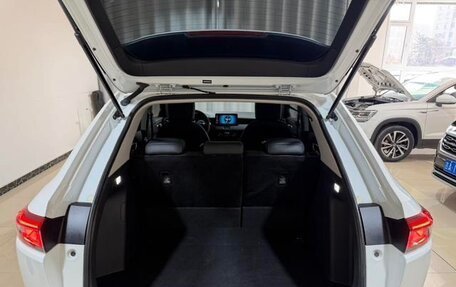 Honda Vezel, 2022 год, 1 643 000 рублей, 22 фотография