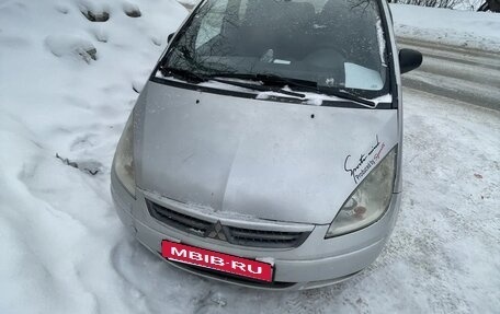 Mitsubishi Colt VI рестайлинг, 2005 год, 260 000 рублей, 5 фотография