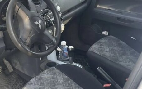 Mitsubishi Colt VI рестайлинг, 2005 год, 260 000 рублей, 9 фотография