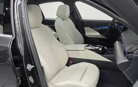 BMW 5 серия, 2025 год, 6 375 000 рублей, 10 фотография