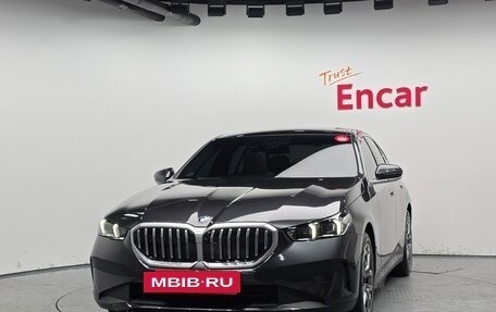 BMW 5 серия, 2025 год, 6 375 000 рублей, 3 фотография