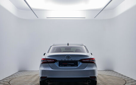 Toyota Camry, 2023 год, 3 780 000 рублей, 6 фотография