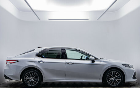 Toyota Camry, 2023 год, 3 780 000 рублей, 4 фотография