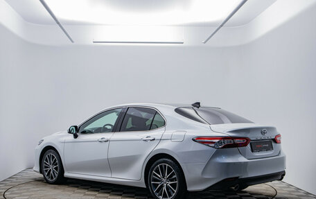 Toyota Camry, 2023 год, 3 780 000 рублей, 7 фотография