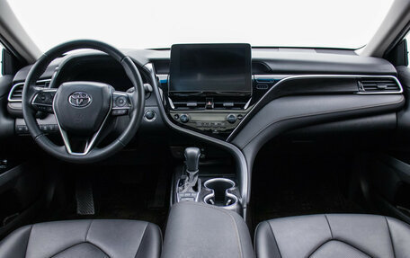 Toyota Camry, 2023 год, 3 780 000 рублей, 13 фотография