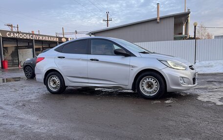 Hyundai Solaris II рестайлинг, 2014 год, 1 000 000 рублей, 5 фотография