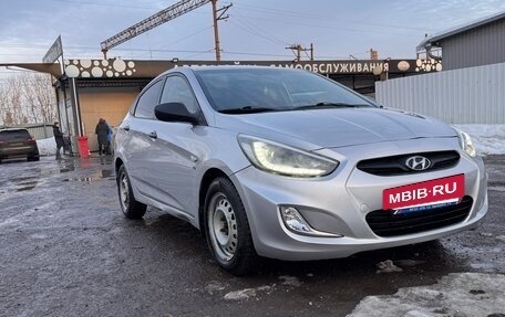 Hyundai Solaris II рестайлинг, 2014 год, 1 000 000 рублей, 4 фотография