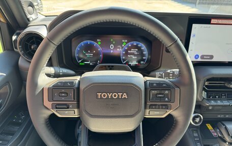 Toyota Land Cruiser Prado, 2025 год, 15 660 000 рублей, 9 фотография