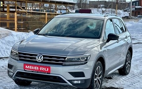 Volkswagen Tiguan II, 2019 год, 2 990 000 рублей, 6 фотография