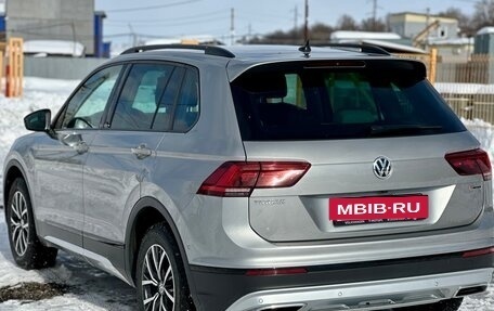 Volkswagen Tiguan II, 2019 год, 2 990 000 рублей, 5 фотография