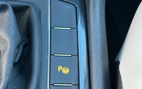 Volkswagen Tiguan II, 2019 год, 2 990 000 рублей, 14 фотография