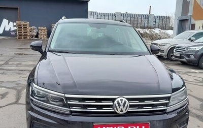 Volkswagen Tiguan II, 2018 год, 2 320 000 рублей, 1 фотография
