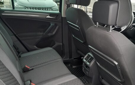 Volkswagen Tiguan II, 2018 год, 2 320 000 рублей, 7 фотография