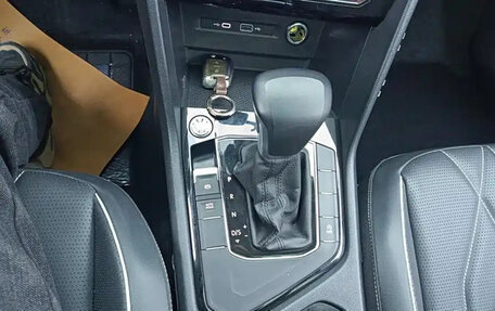 Volkswagen Tiguan II, 2022 год, 2 000 855 рублей, 10 фотография