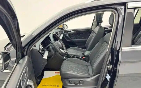 Volkswagen Tiguan II, 2022 год, 1 980 855 рублей, 9 фотография