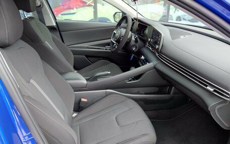 Hyundai Elantra, 2023 год, 2 050 000 рублей, 15 фотография