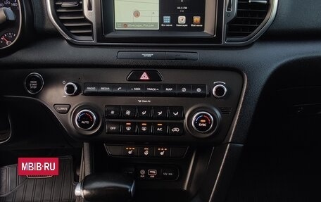 KIA Sportage IV рестайлинг, 2017 год, 1 999 000 рублей, 14 фотография