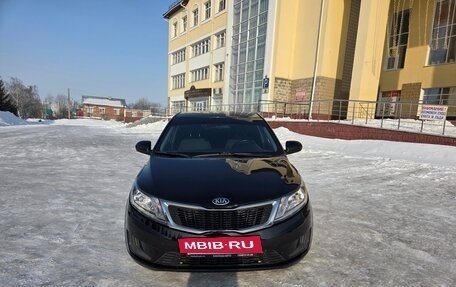 KIA Rio III рестайлинг, 2015 год, 1 040 000 рублей, 2 фотография