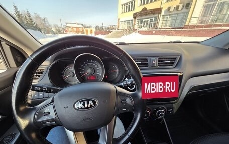KIA Rio III рестайлинг, 2015 год, 1 040 000 рублей, 8 фотография