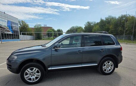 Volkswagen Touareg III, 2005 год, 890 000 рублей, 2 фотография