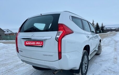 Mitsubishi Pajero Sport III рестайлинг, 2019 год, 1 780 000 рублей, 5 фотография